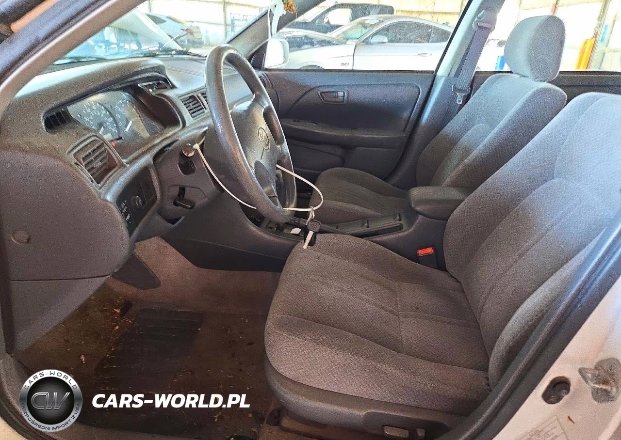 2001 Toyota Camry Le VIN:JT2BG22KX10557247 - 7