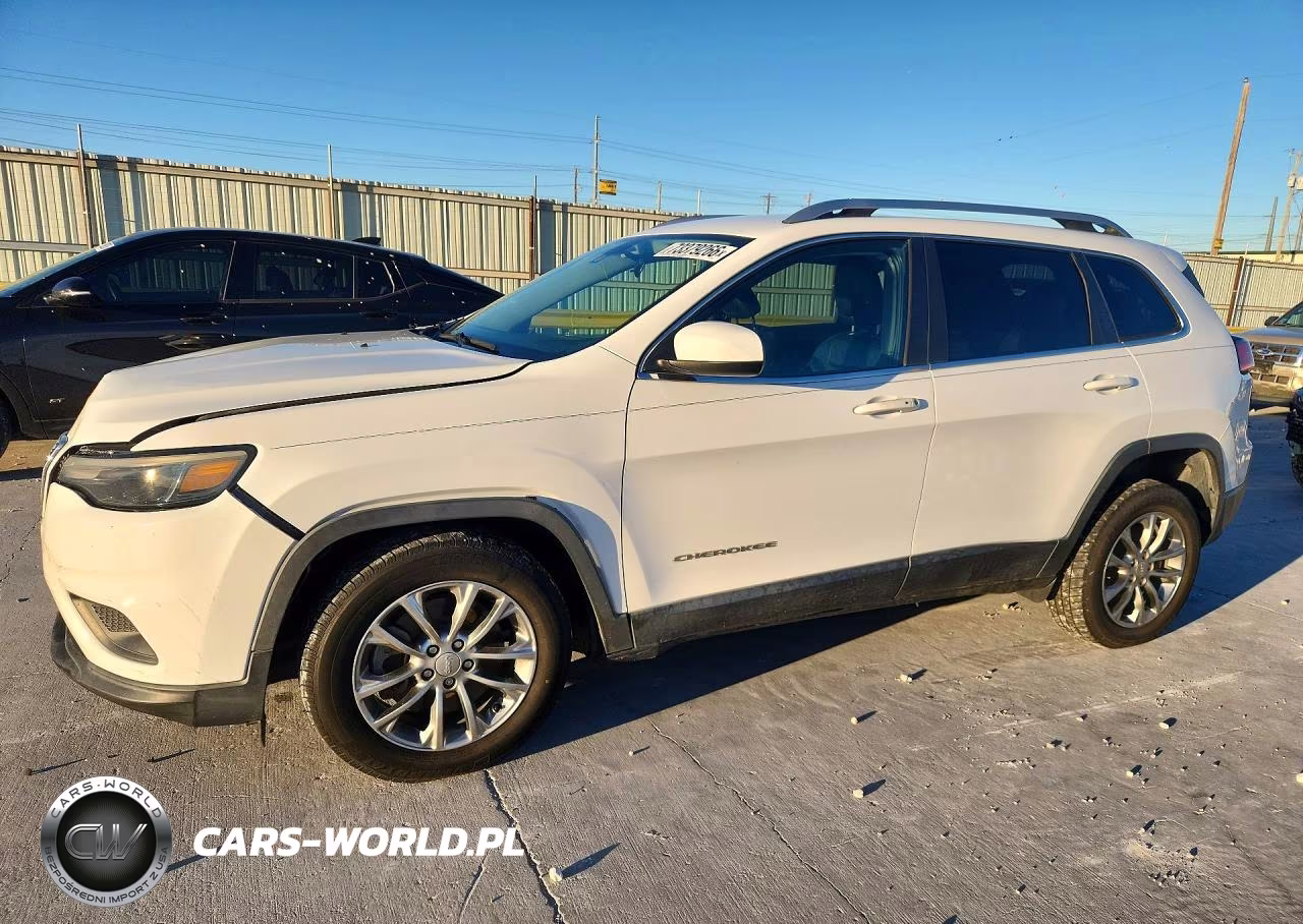 2019 Jeep Cherokee Latitude Plus – zdjęcie 1 z 13