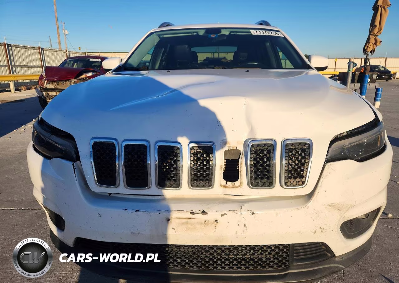 2019 Jeep Cherokee Latitude Plus VIN:1C4PJLLB5KD232812 - 5