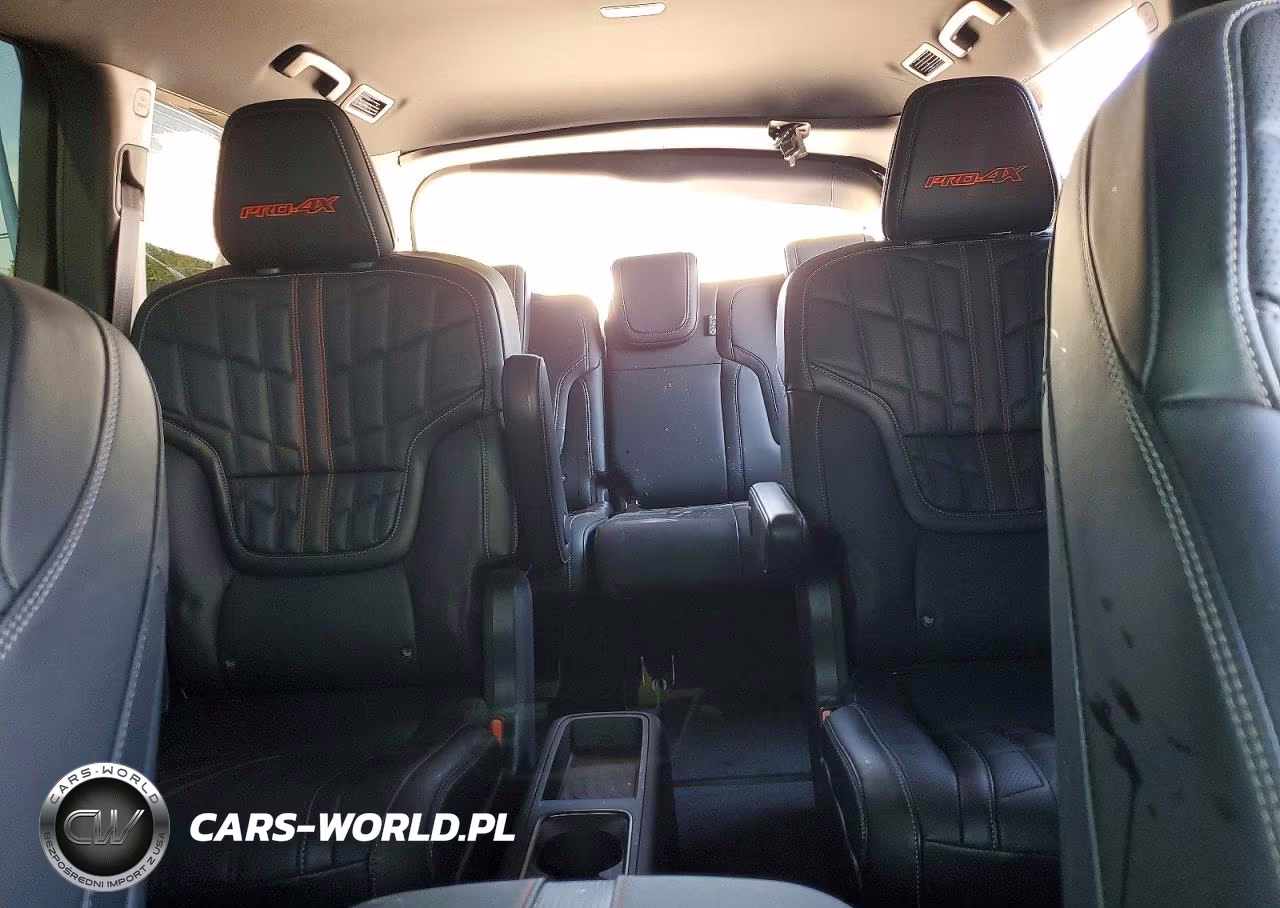 2026 Nissan Armada Pro-4X VIN:JN8AY3DB1T9122283 - 10