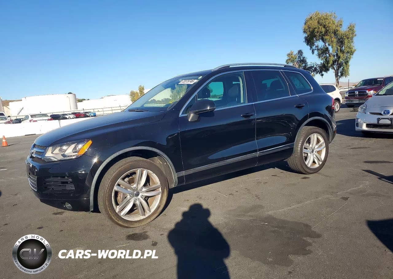 2013 Volkswagen Touareg V6 Tdi VIN:WVGEP9BP8DD012228 - 1