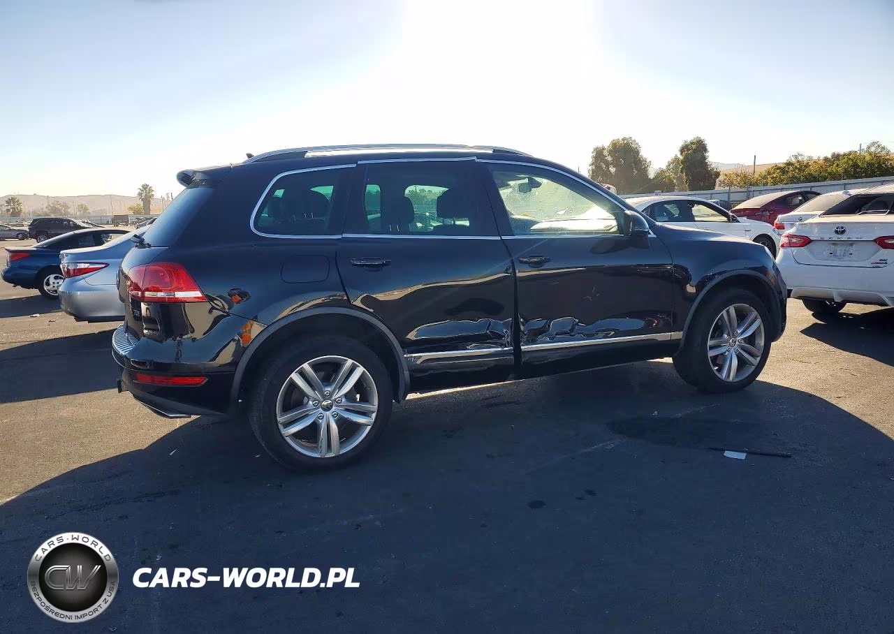 2013 Volkswagen Touareg V6 Tdi VIN:WVGEP9BP8DD012228 - 3