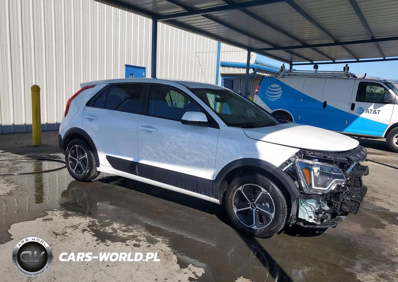 2026 Kia Niro Lx VIN:KNDCP3LE7T5328847 - 4