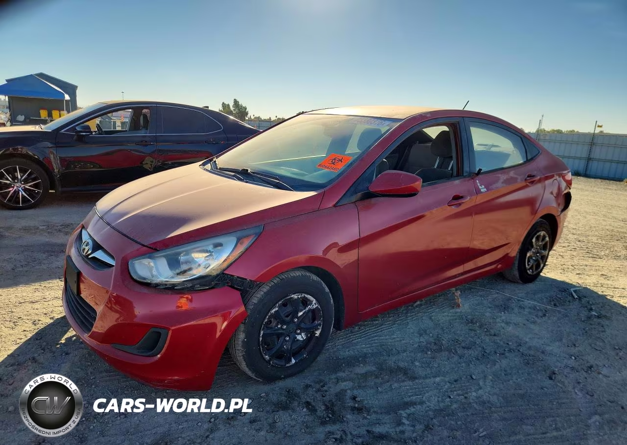 2013 Hyundai Accent Gls VIN:KMHCT4AE1DU521745 - 1