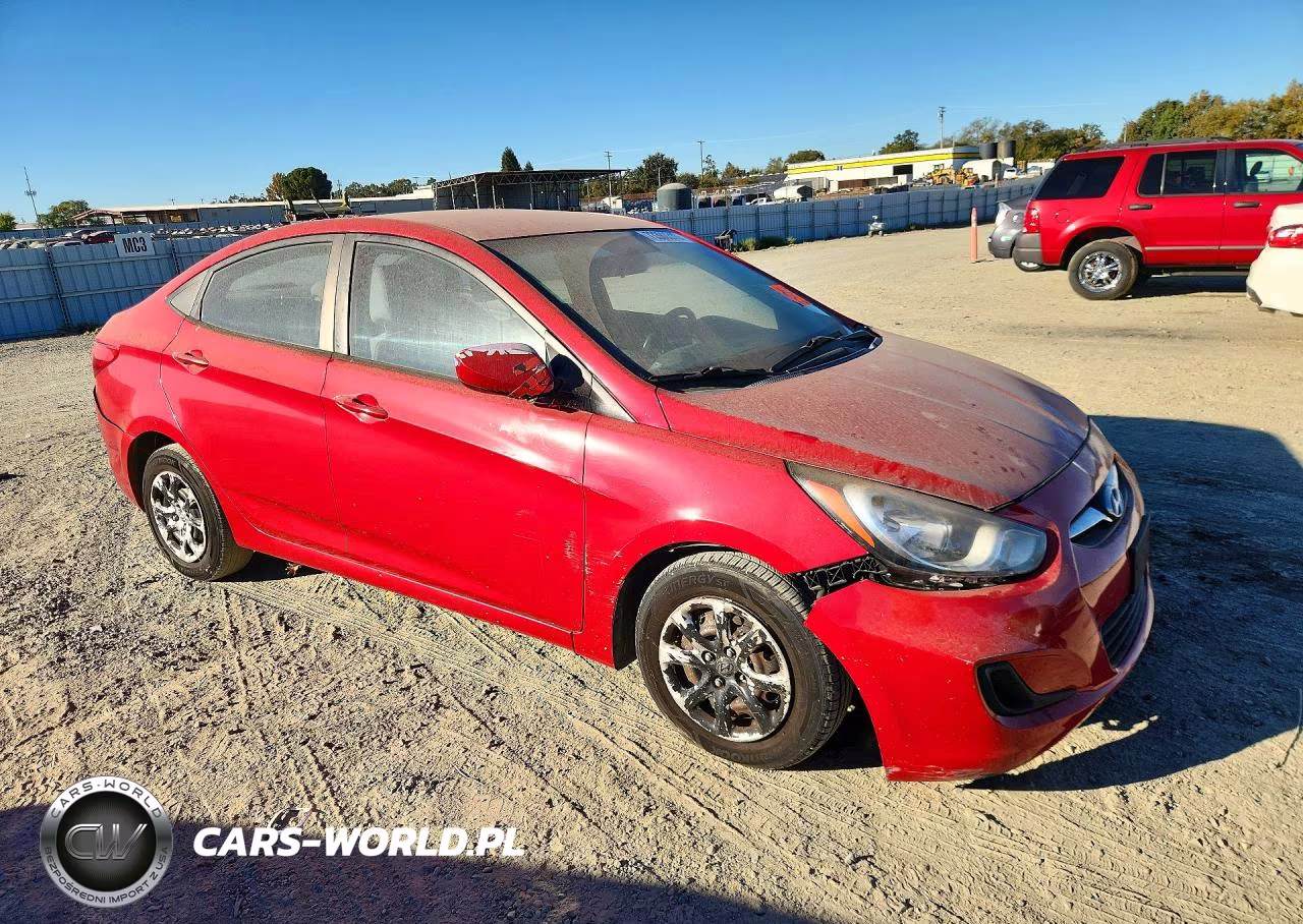 2013 Hyundai Accent Gls VIN:KMHCT4AE1DU521745 - 4