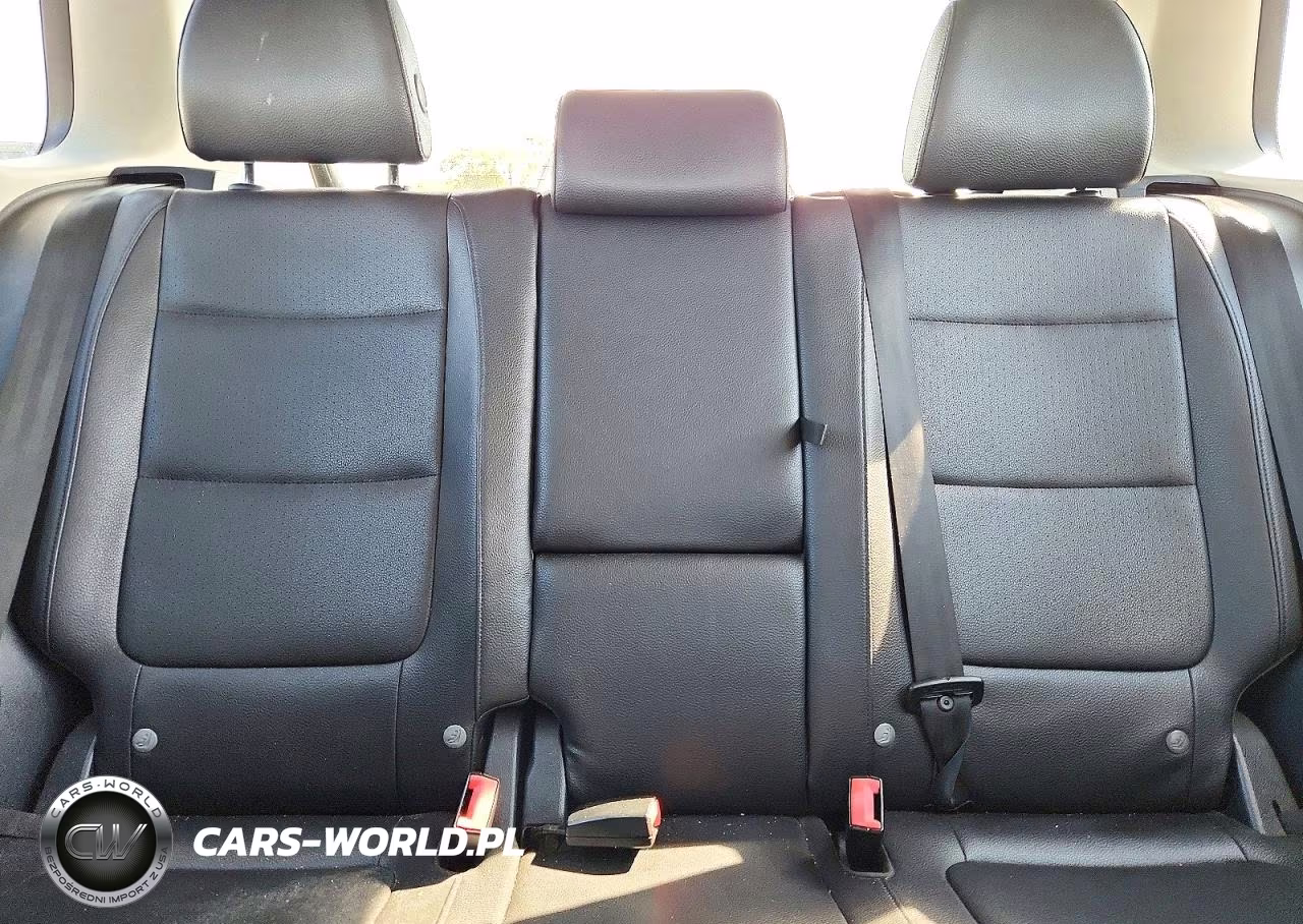 2017 Volkswagen Tiguan S VIN:WVGAV7AX2HK030462 - 10
