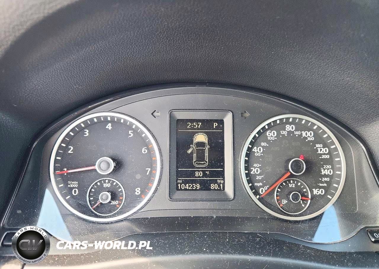 2017 Volkswagen Tiguan S VIN:WVGAV7AX2HK030462 - 9