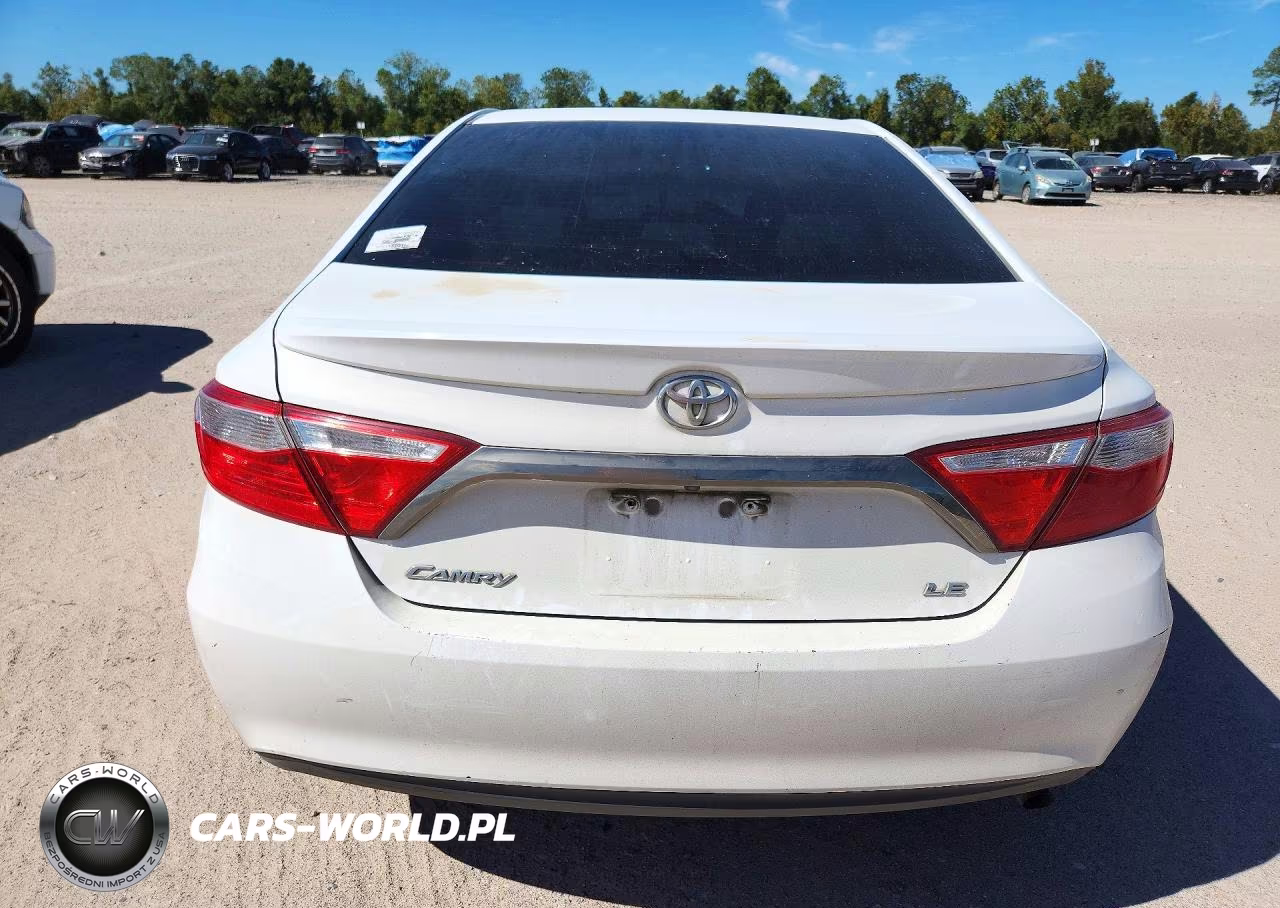 2016 Toyota Camry Le VIN:4T4BF1FK4GR528473 - 6