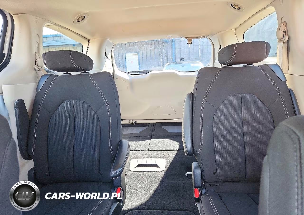 2024 Chrysler Voyager Lx VIN:2C4RC1CG9RR176903 - 10