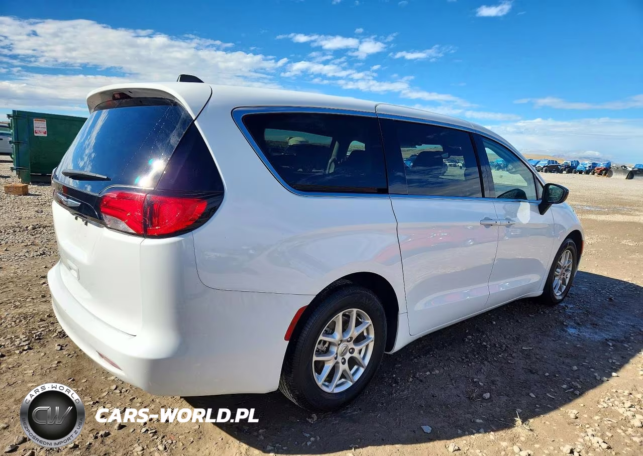 2024 Chrysler Voyager Lx VIN:2C4RC1CG9RR176903 - 3