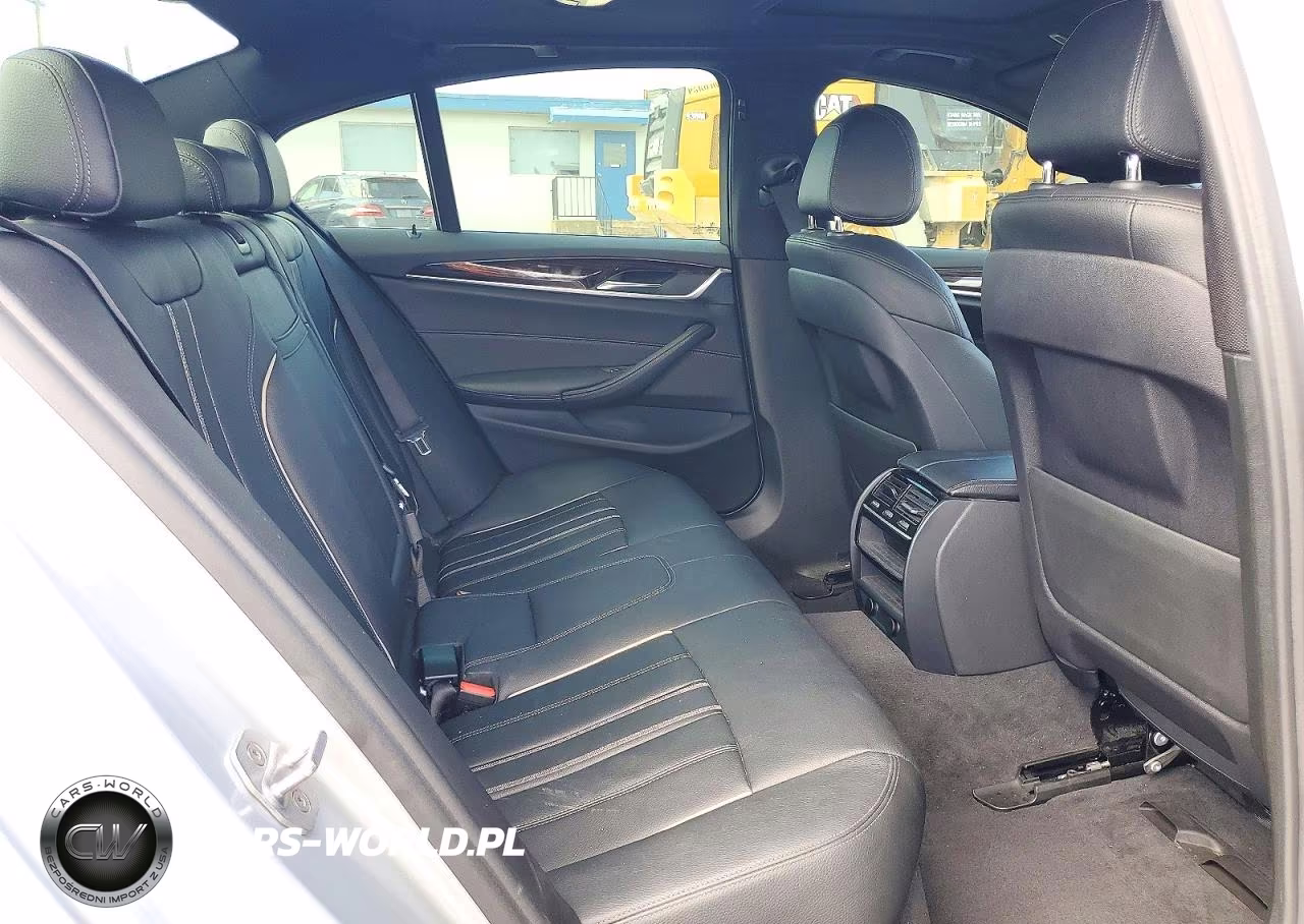 2018 BMW 530 I VIN:WBAJA5C54JWA37265 - 10