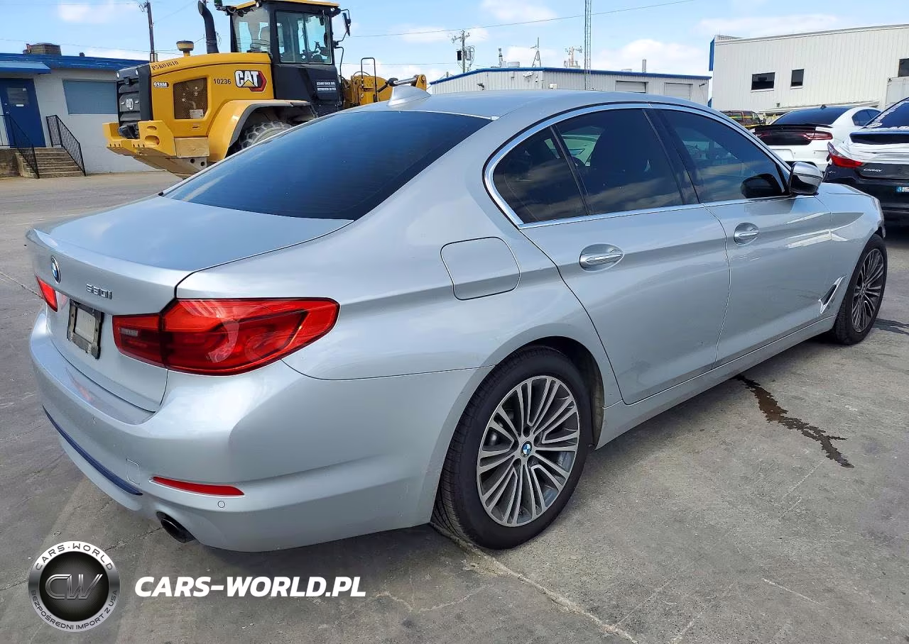 2018 BMW 530 I VIN:WBAJA5C54JWA37265 - 3