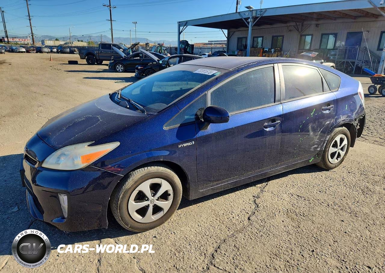 2013 Toyota Prius Three