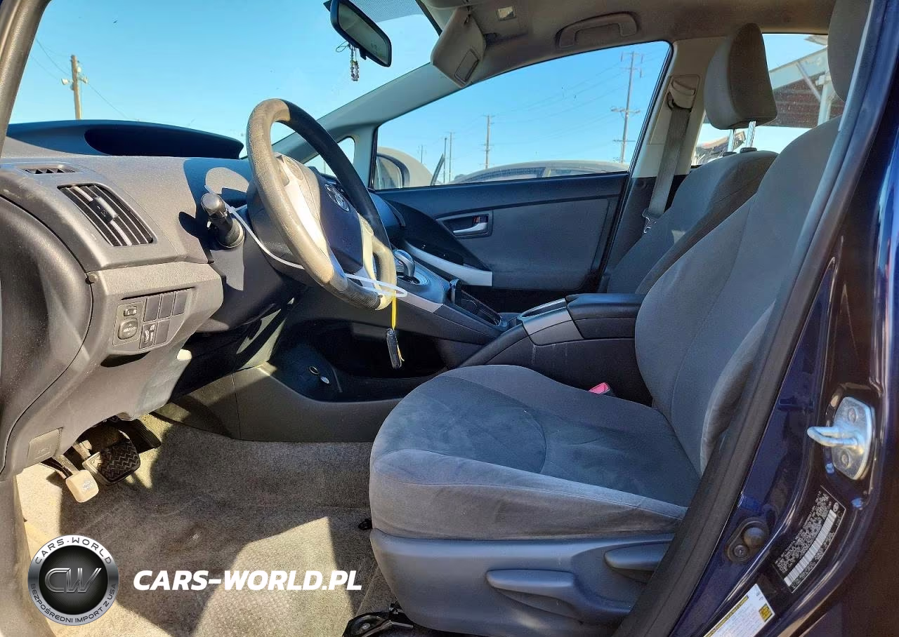 2013 Toyota Prius Three VIN:JTDKN3DU2D1695560 - 7