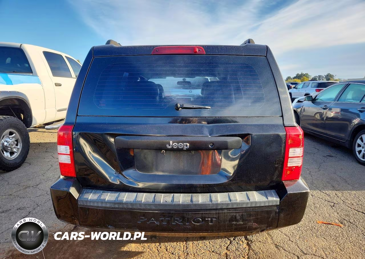 2008 Jeep Patriot Sport VIN:1J8FT28028D682927 - 6