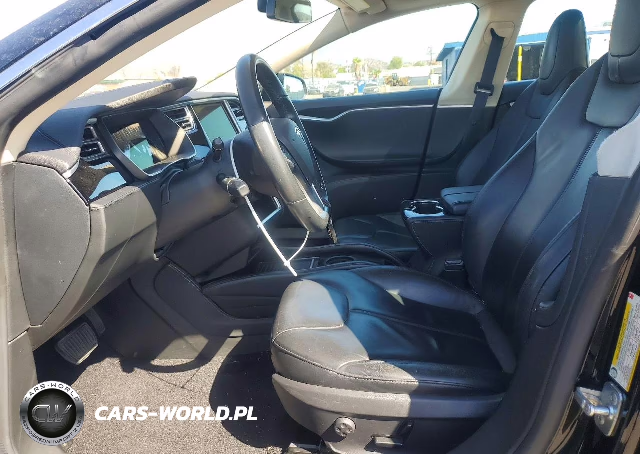 2014 Tesla Model S VIN:5YJSA1H11EFP44823 - 7