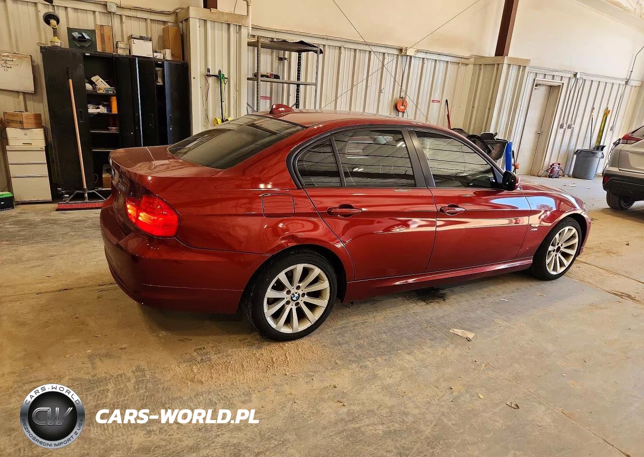 2011 BMW 328 Xi VIN:WBAPK7C54BA816146 - 3
