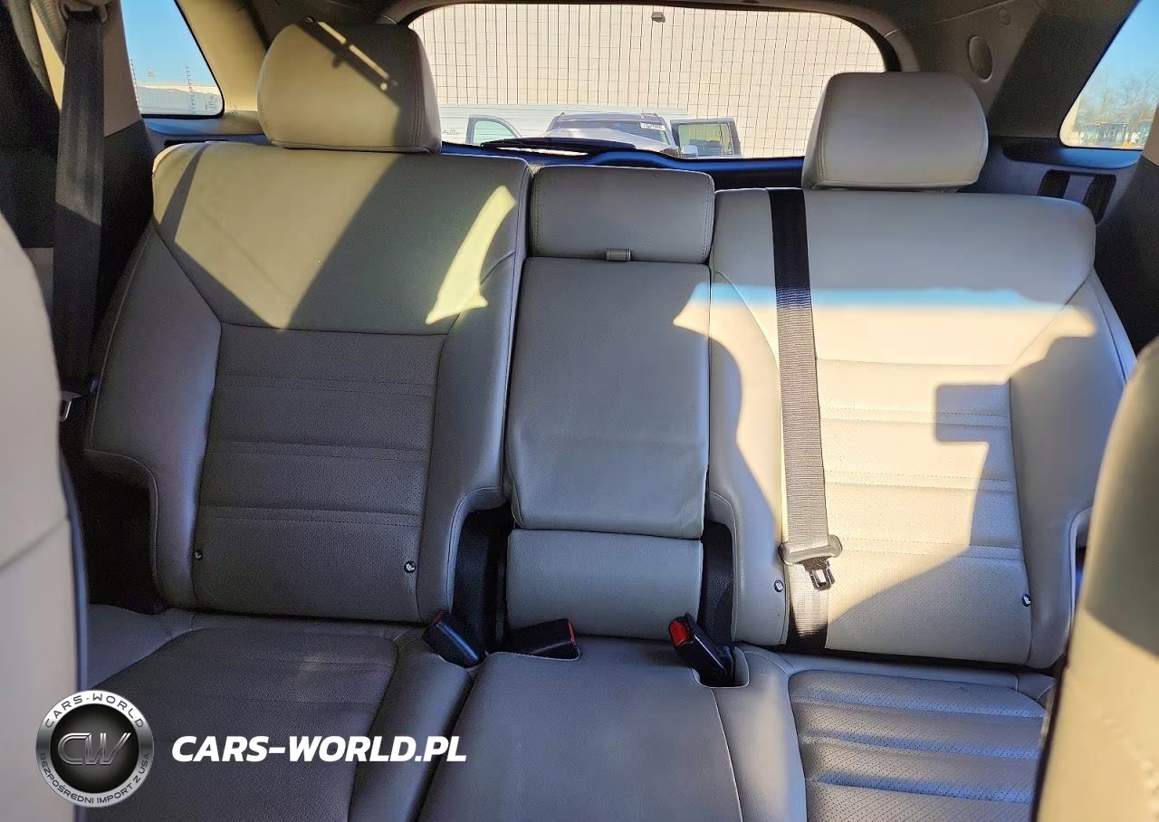 2019 Kia Sorento Ex VIN:5XYPH4A59KG503449 - 10
