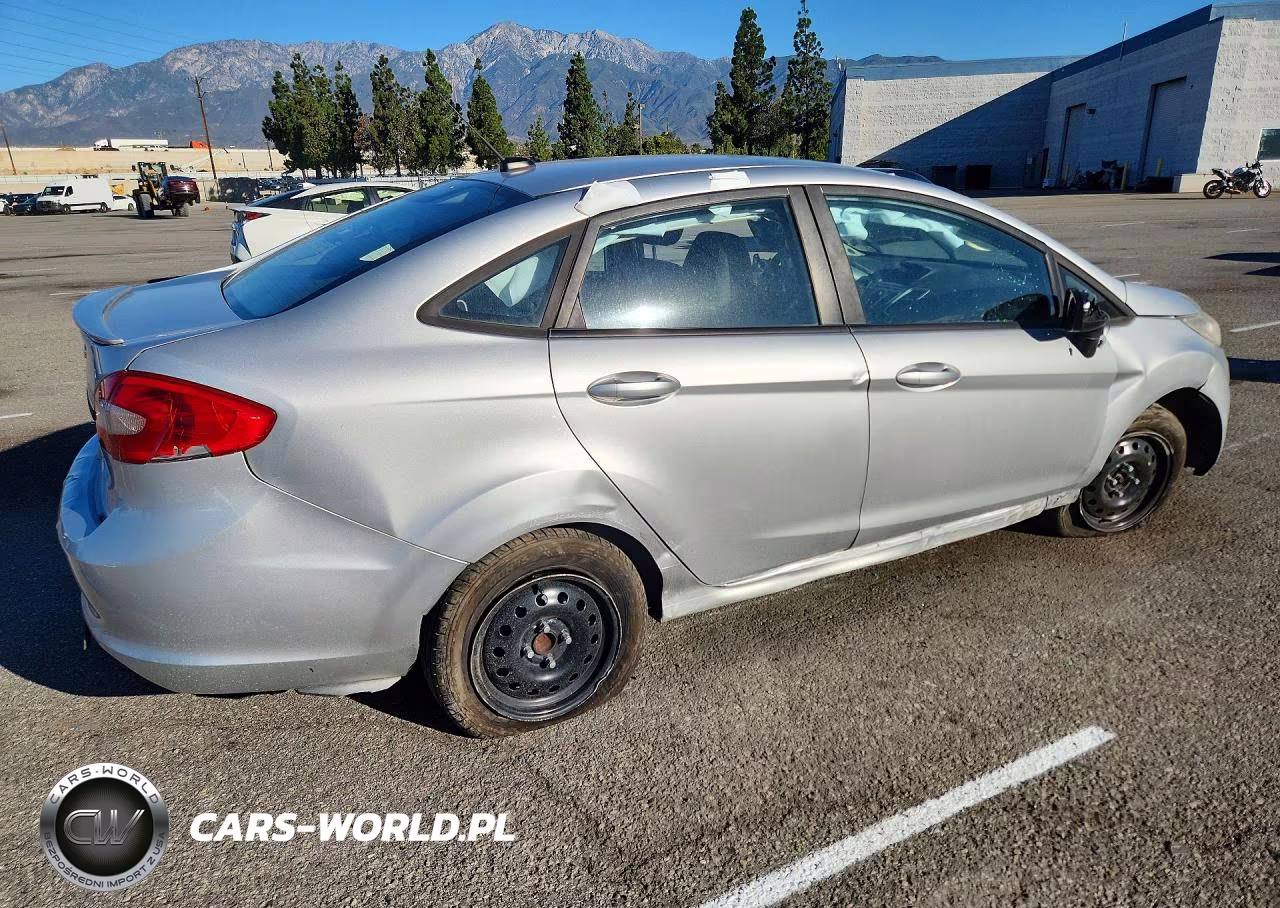 2013 Ford Fiesta Se VIN:3FADP4BJ7DM165501 - 3