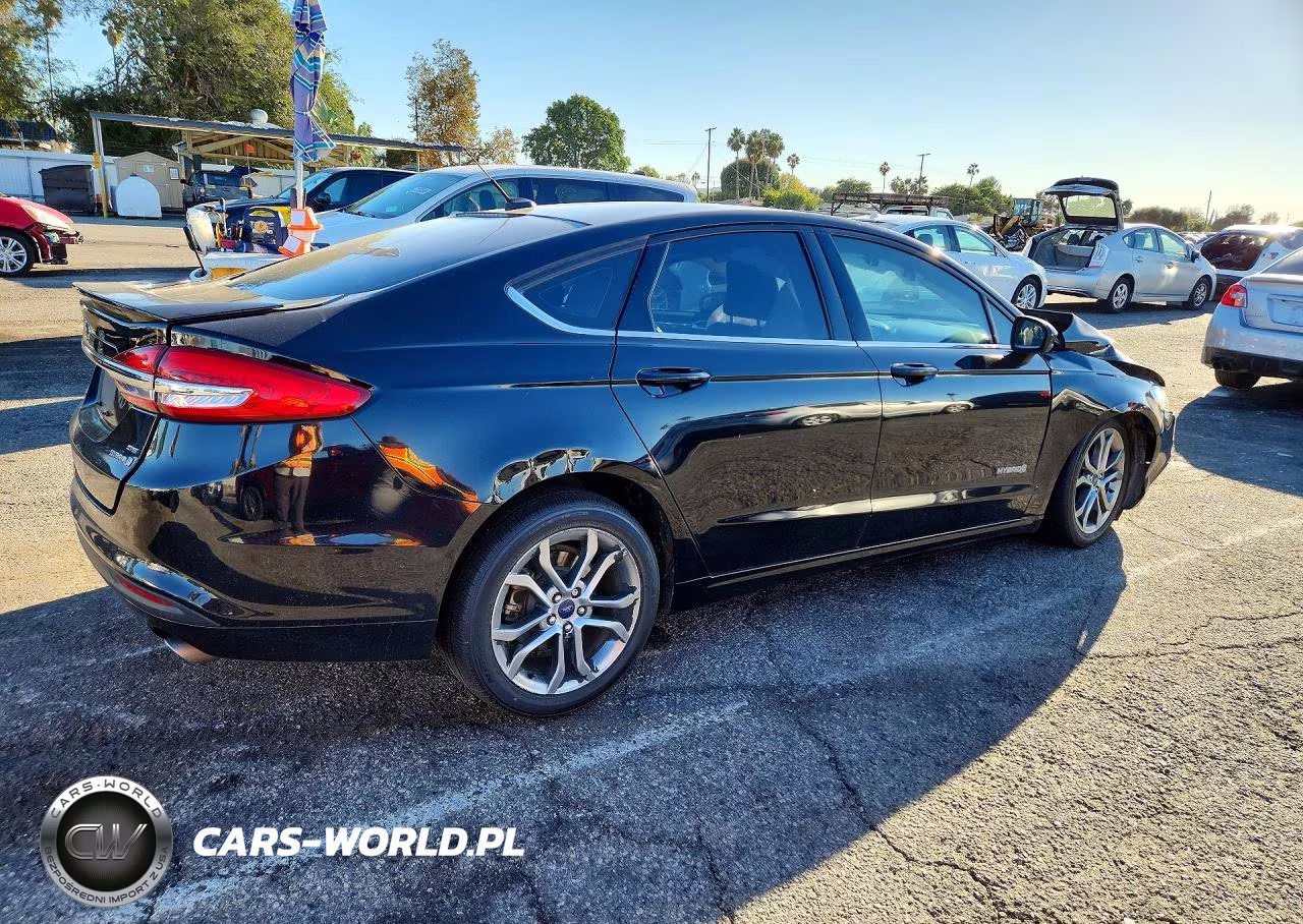 2017 Ford Fusion Se Hybrid VIN:3FA6P0LU8HR299971 - 3