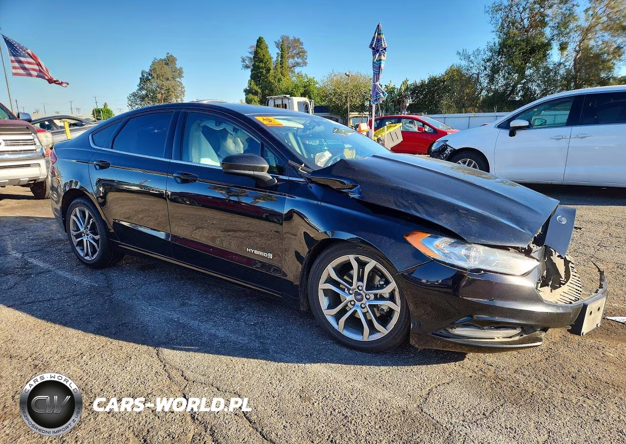 2017 Ford Fusion Se Hybrid VIN:3FA6P0LU8HR299971 - 4