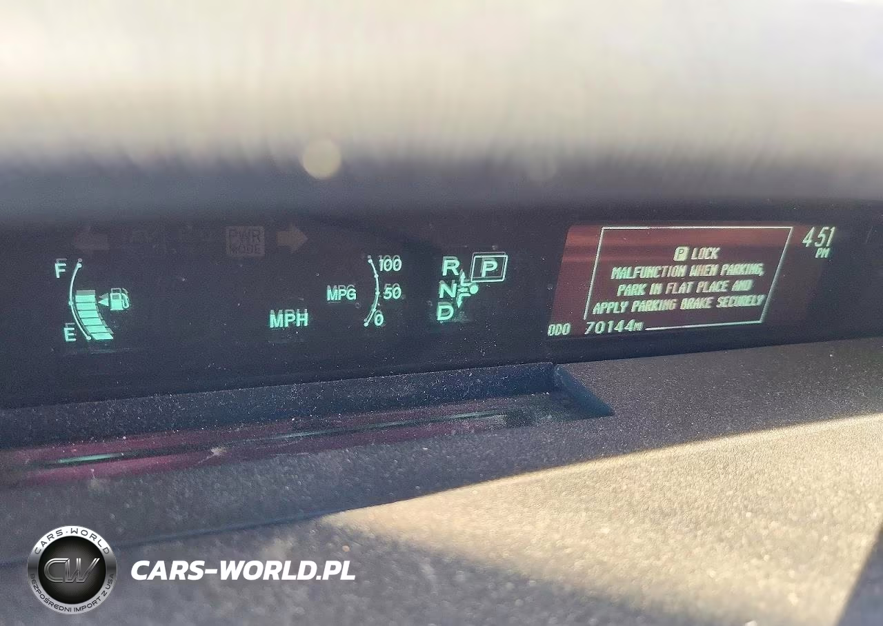 2013 Toyota Prius Two VIN:JTDKN3DU5D0337245 - 9