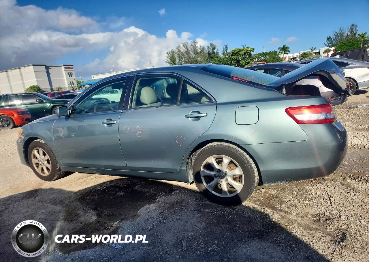 2011 Toyota Camry Le VIN:4T1BF3EK3BU745688 - 2