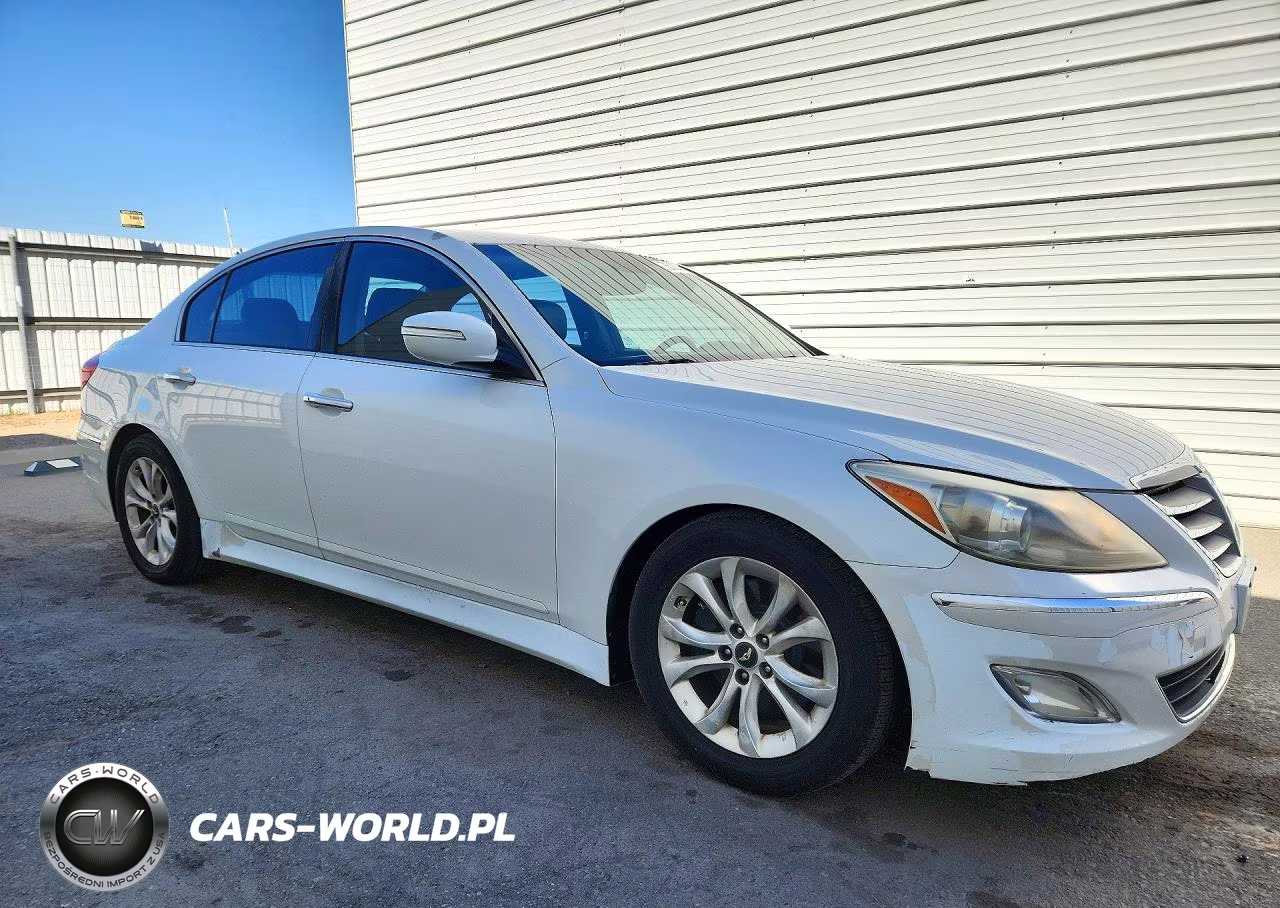 2013 Hyundai Genesis 3.8L VIN:KMHGC4DD5DU217404 - 4