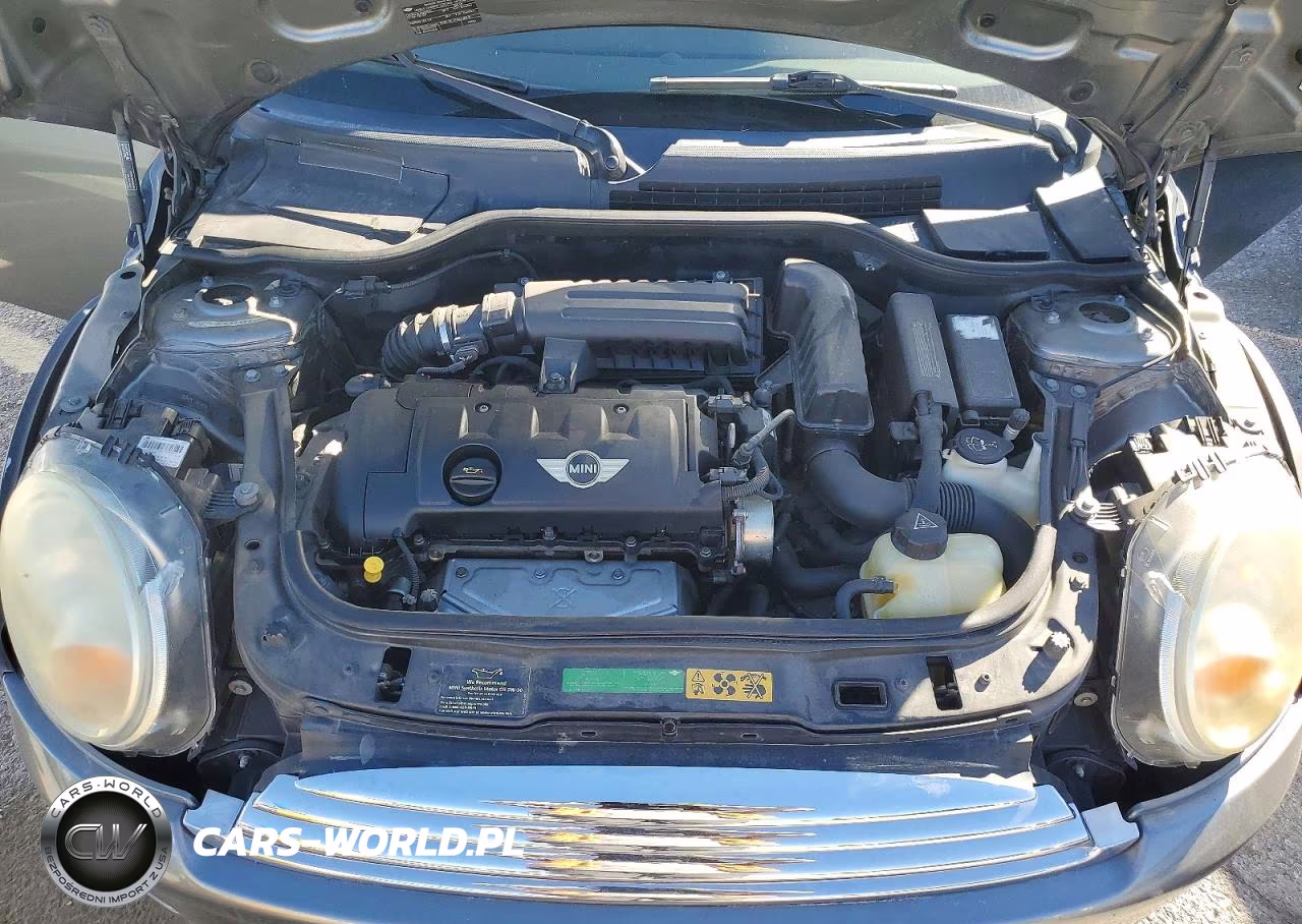 2010 Mini Cooper VIN:WMWMF3C5XATZ23379 - 11