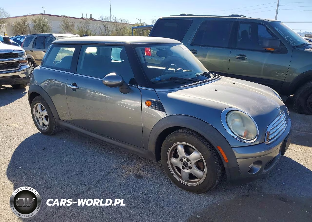 2010 Mini Cooper VIN:WMWMF3C5XATZ23379 - 4