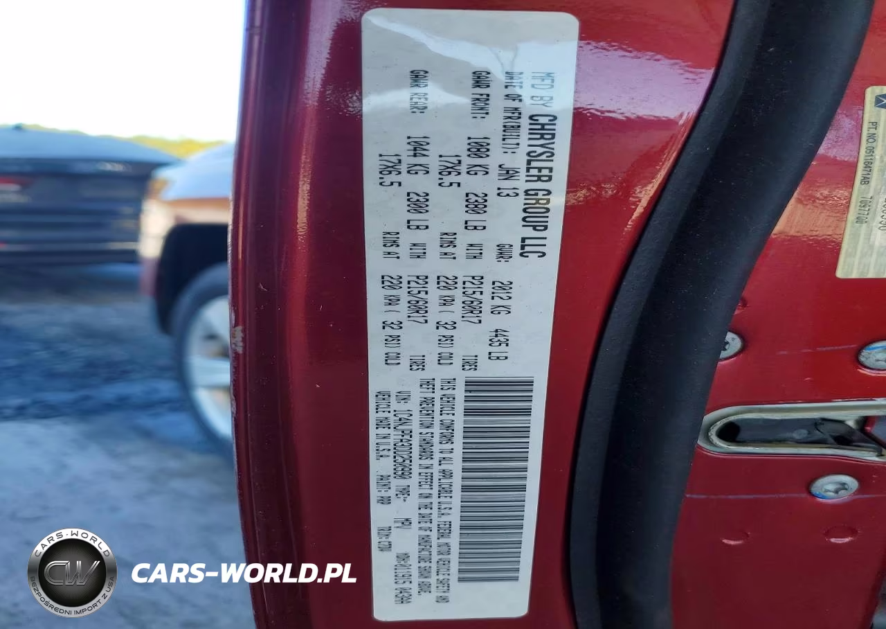 2013 Jeep Patriot Latitude VIN:1C4NJPFA3DD250990 - 13