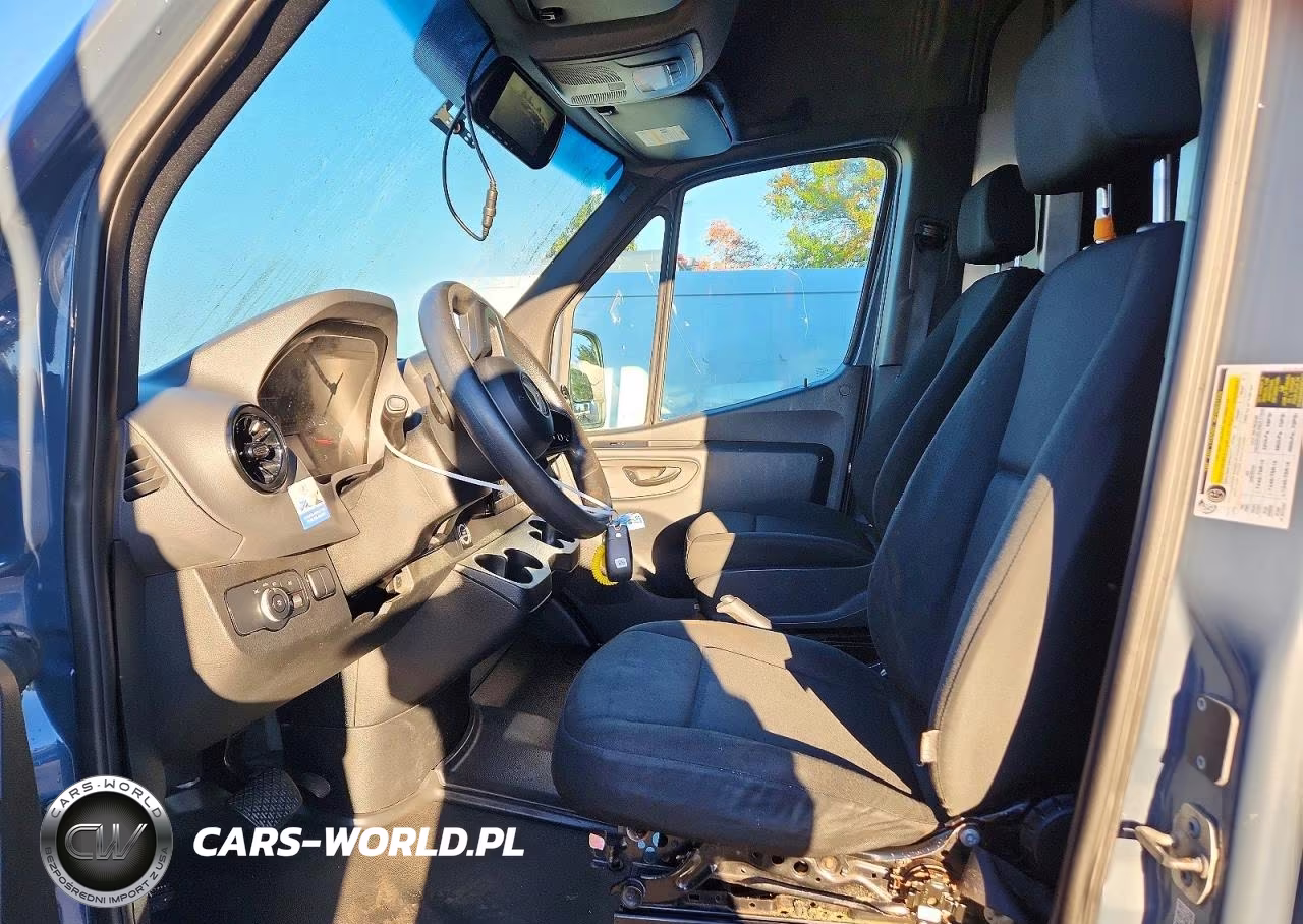 2019 Mercedes-Benz Sprinter 2500-3500 Delivery Van VIN:WD4PF1CD1KP123162 - 7