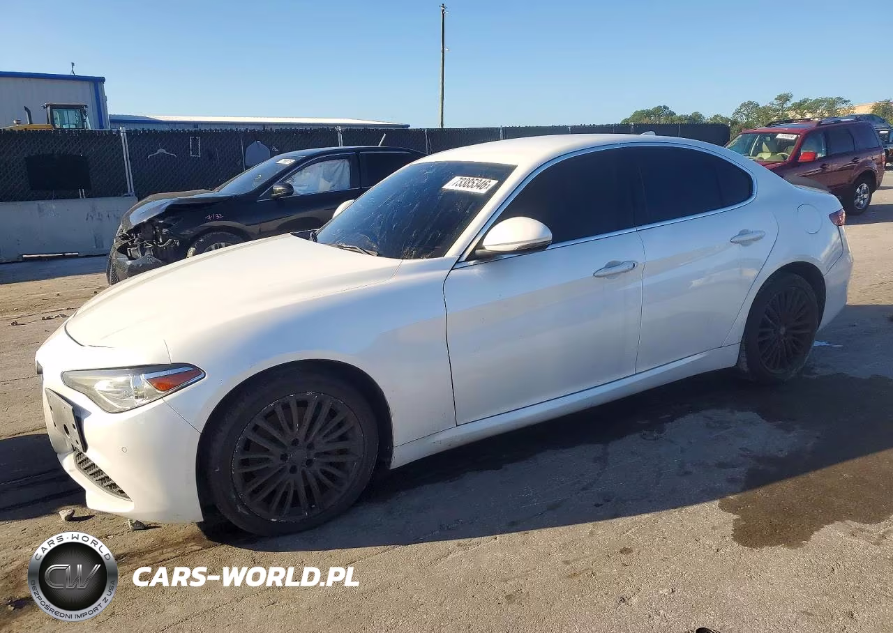 2018 Alfa Romeo Giulia Ti Q4 VIN:ZARFAEEN4J7571952 - 1
