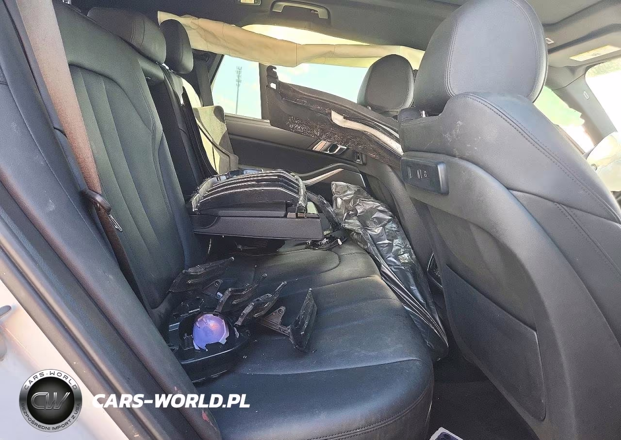 2022 BMW X5 xDrive40I VIN:5UXCR6C07N9M36315 - 11