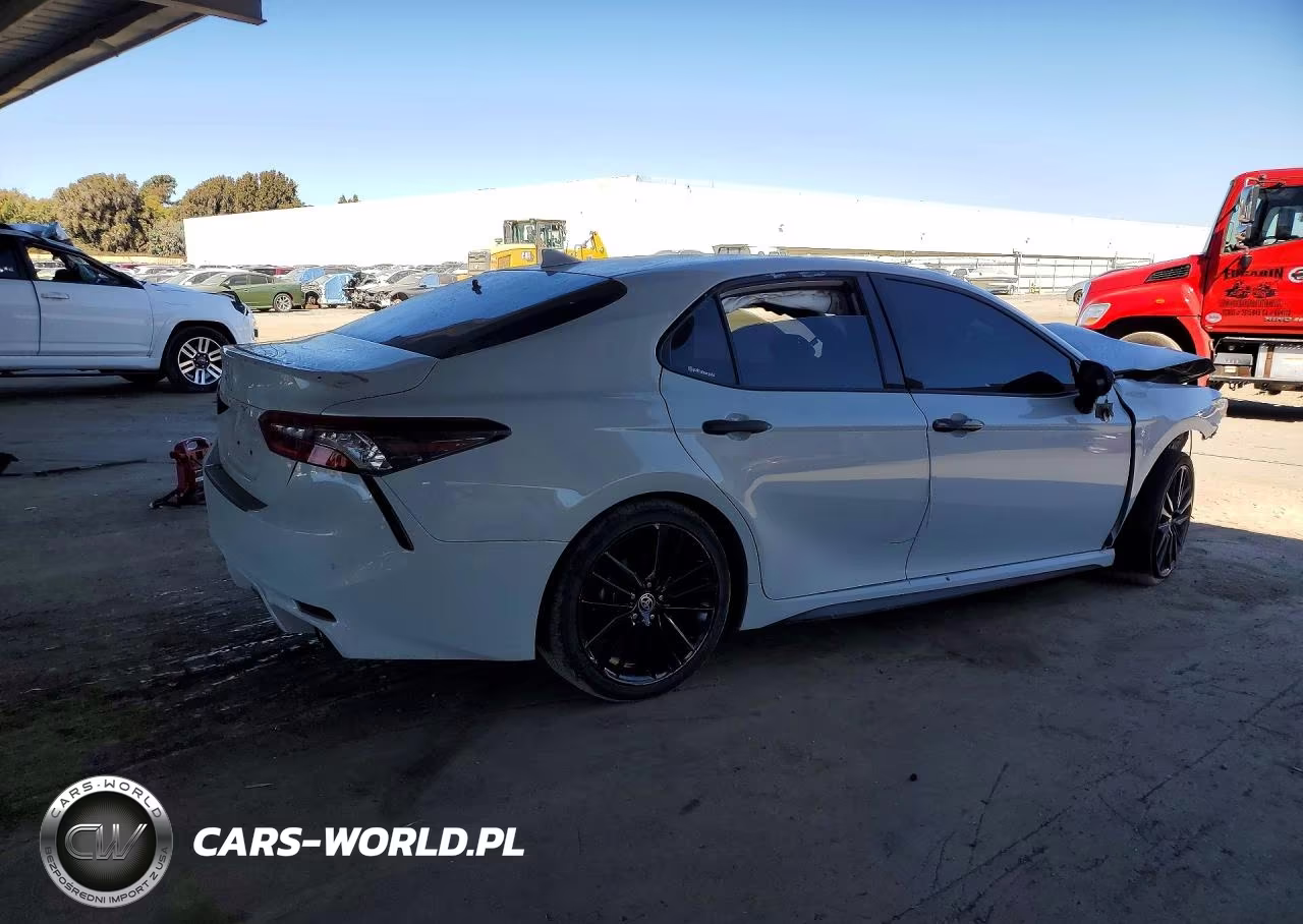 2022 Toyota Camry Xse VIN:4T1K61AK4NU007168 - 3