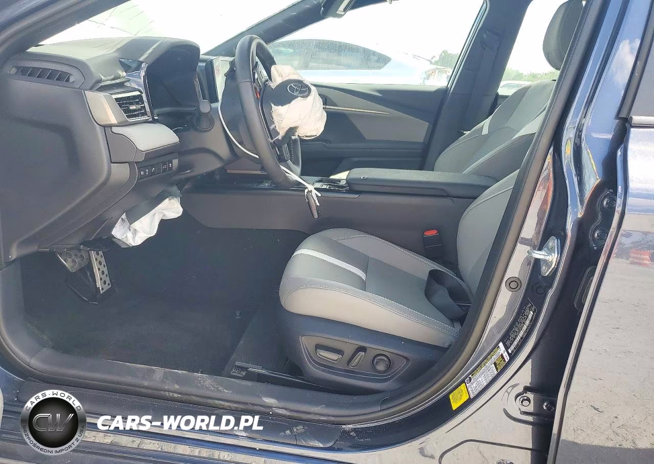 2026 Toyota Camry Se VIN:4T1DAACK7TU751462 - 7