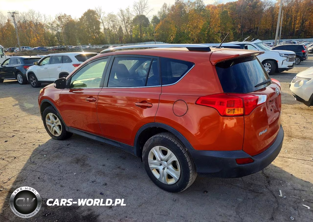 2015 Toyota Rav4 Le VIN:JTMBFREV7FD117348 - 2