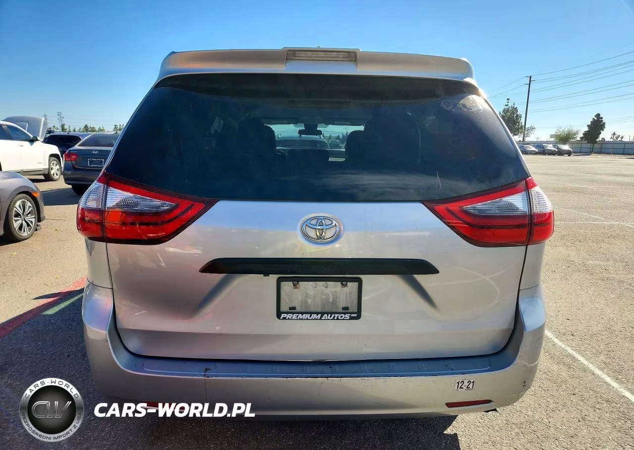 2020 Toyota Sienna L VIN:5TDZZ3DC8LS055946 - 6