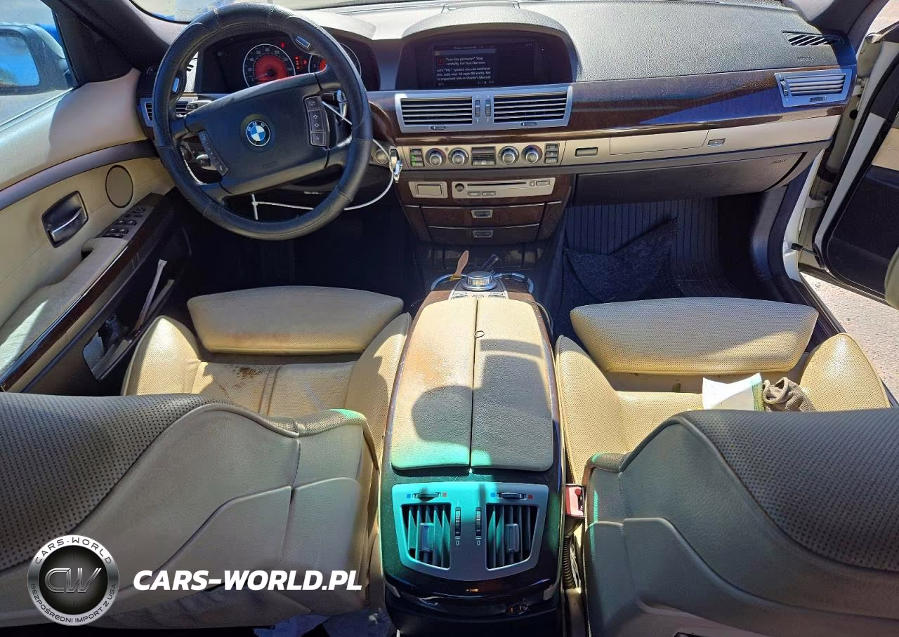 2007 BMW 750 VIN:WBAHN83587DT72101 - 8