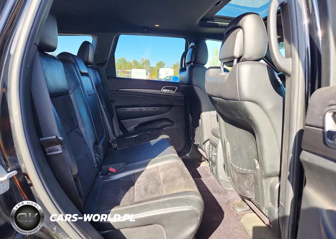 2018 Jeep Grand Cherokee Laredo VIN:1C4RJFAG0JC245299 - 11