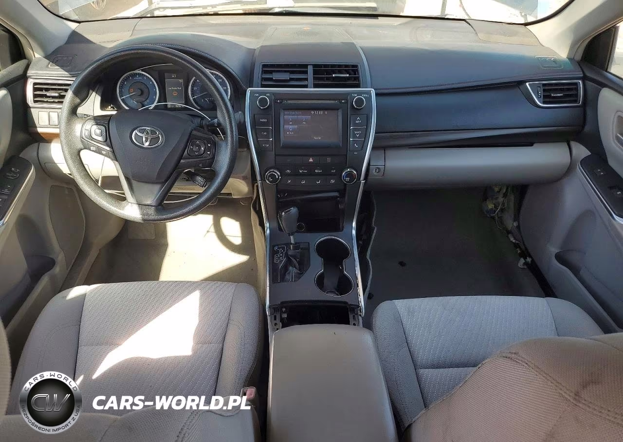 2016 Toyota Camry Le VIN:4T4BF1FKXGR543737 - 8