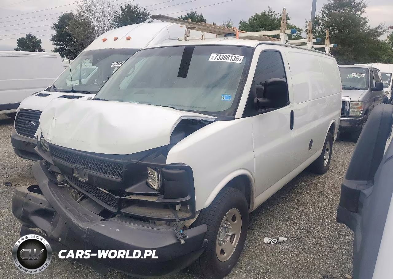 2015 Chevrolet Express G2500 VIN:1GCWGFCF8F1283484 - 1