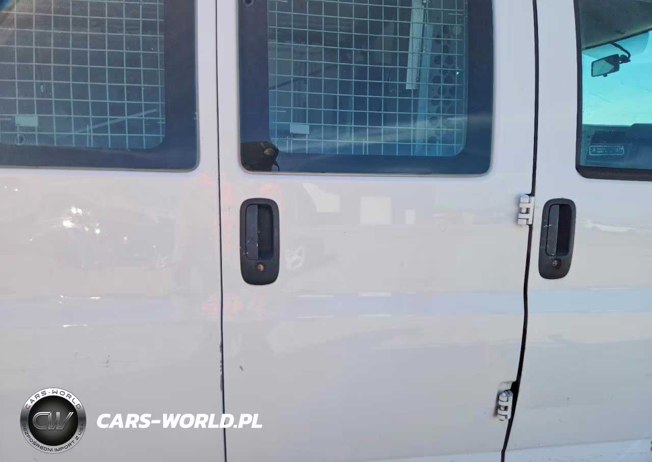2013 Chevrolet Express G2500 VIN:1GCWGFCB3D1902292 - 10