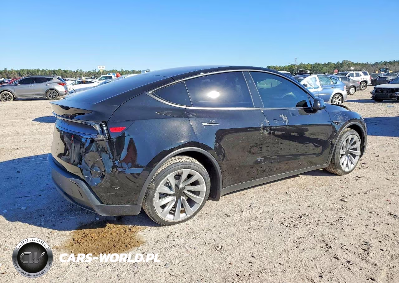 2026 Tesla Model Y VIN:7SAYGDED0TA593804 - 3