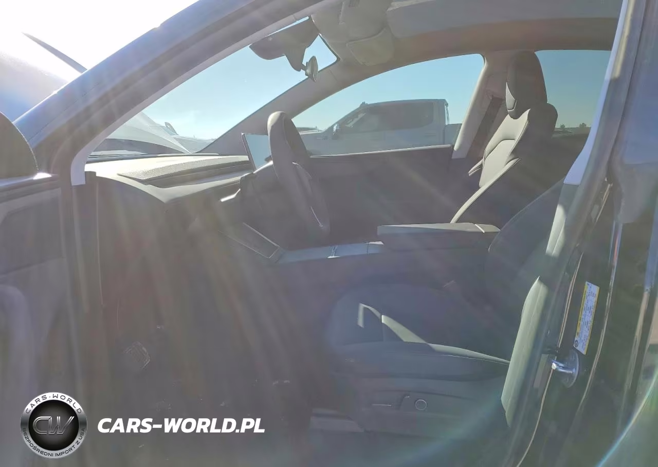 2026 Tesla Model Y VIN:7SAYGDED0TA593804 - 7