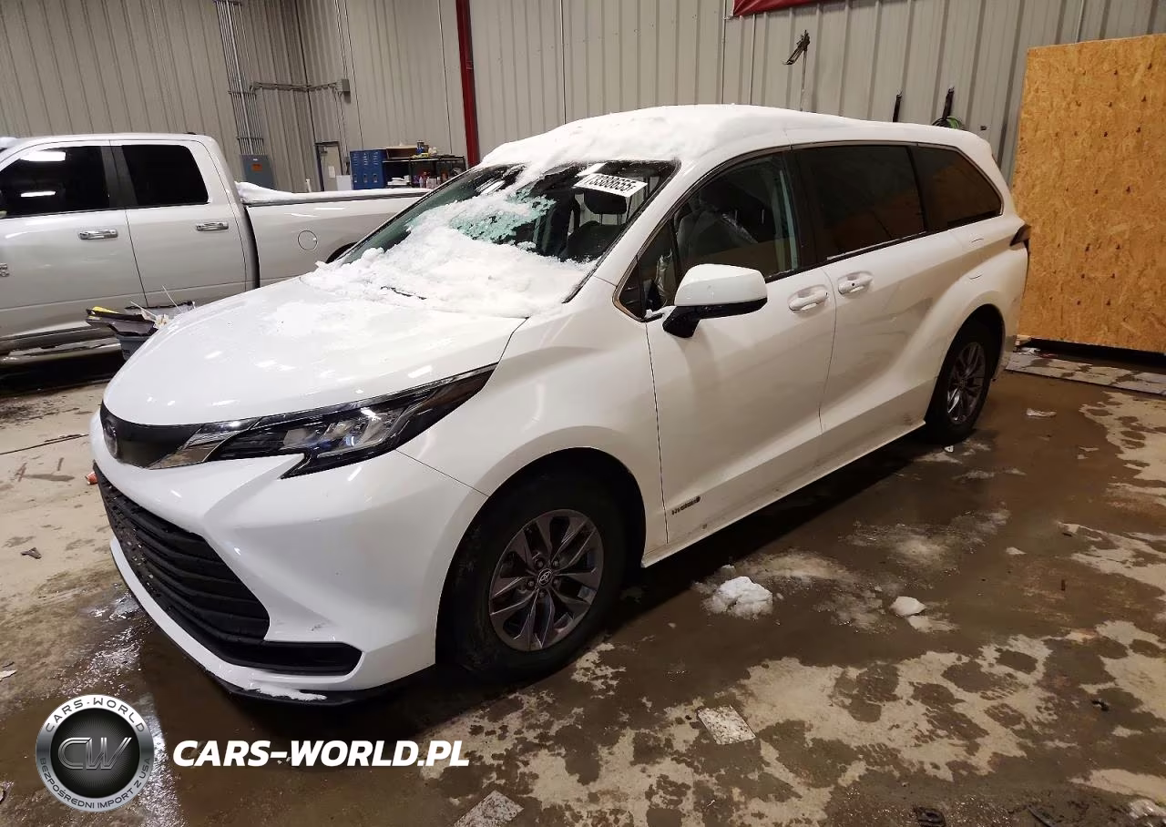 2021 Toyota Sienna Le