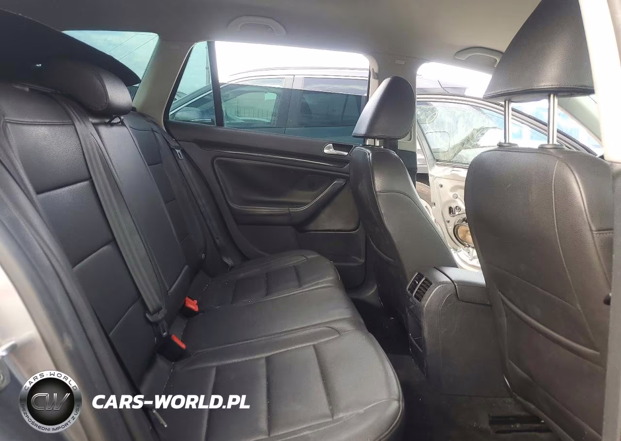 2010 Volkswagen Jetta Se VIN:3VWPZ7AJ8AM689172 - 10