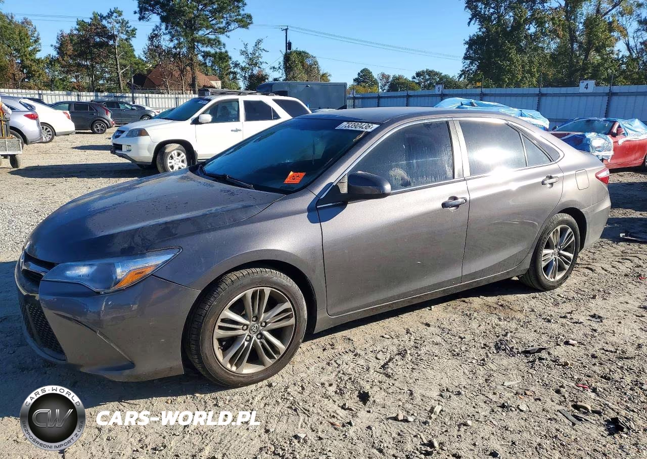 2016 Toyota Camry Se – zdjęcie 1 z 13