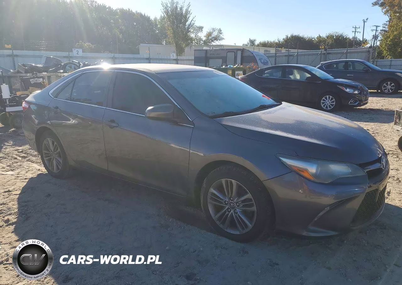 2016 Toyota Camry Se VIN:4T1BF1FK3GU224691 - 4
