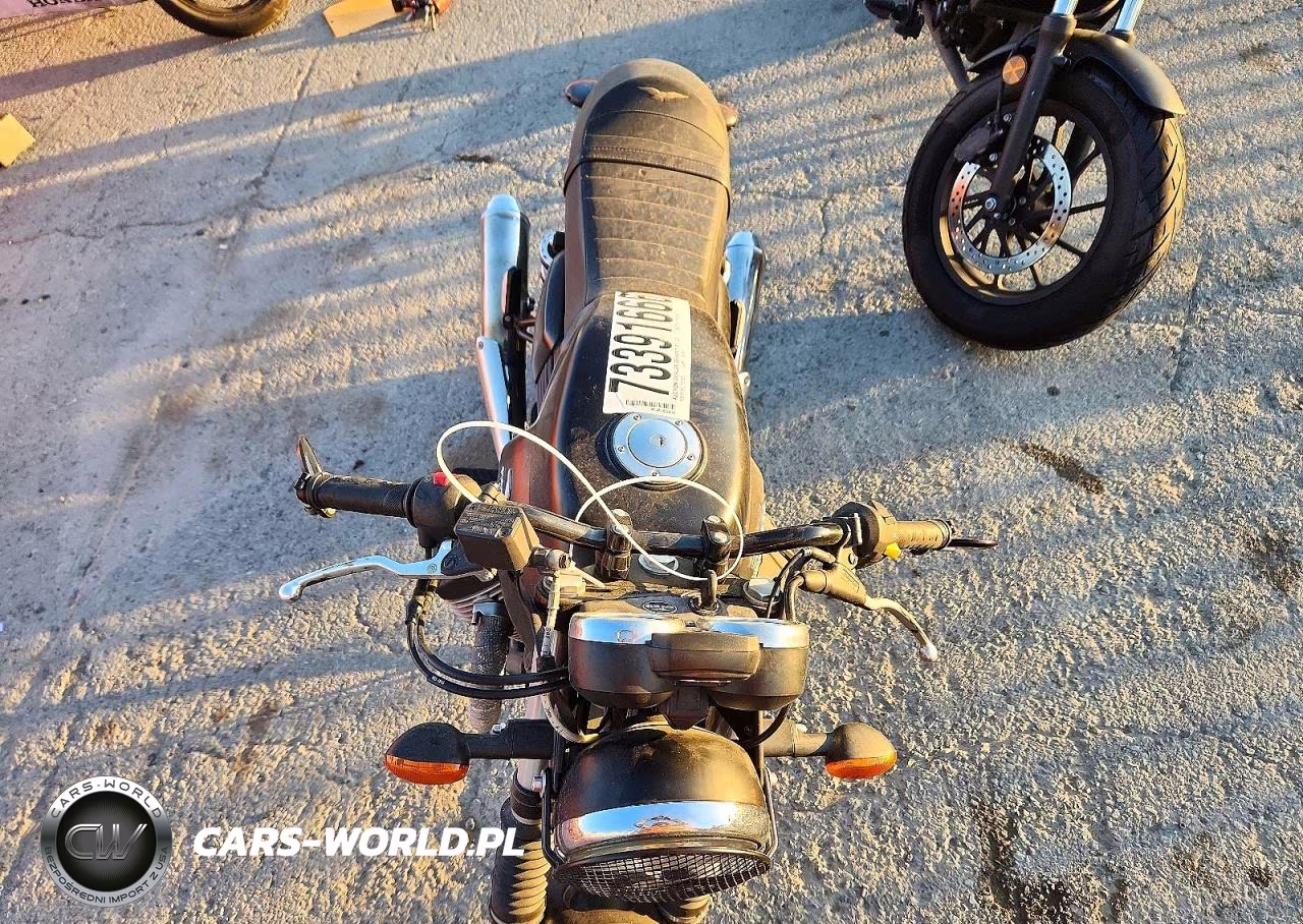 2014 Moto Guzzi V7 Classic VIN:ZGULWUA02EM200103 - 5